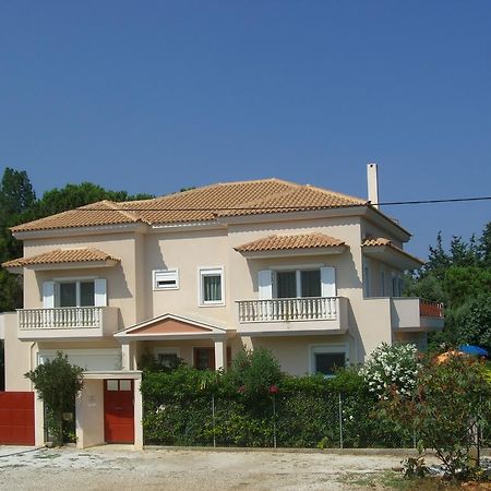 Villa Verde Apart-Hotel Néa Mákri エクステリア 写真