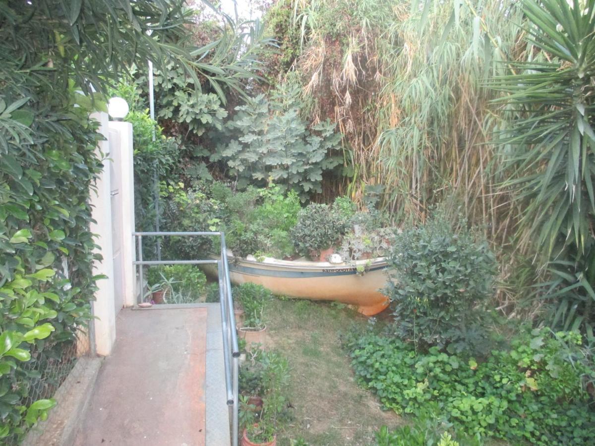 Villa Verde Apart-Hotel Néa Mákri エクステリア 写真